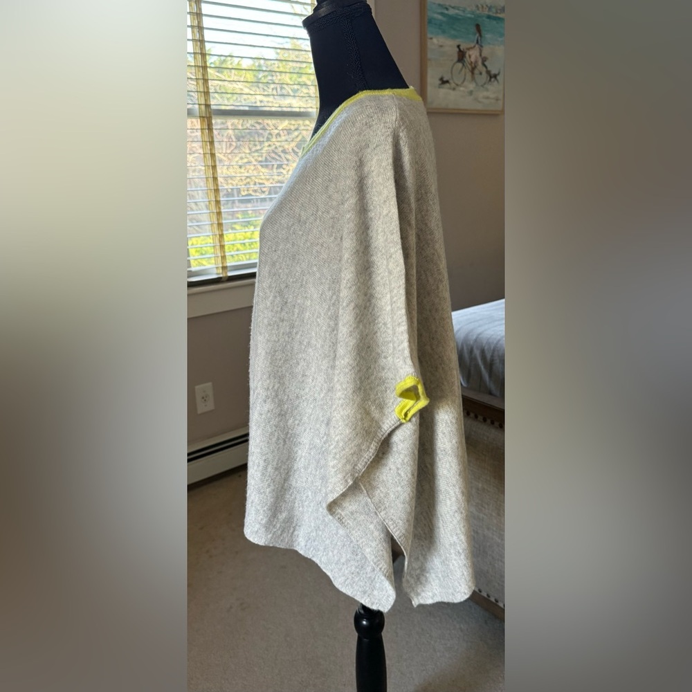 Acrobat cashmere wool blend gray cropped sweater poncho women M L - Picture 4 of 7
